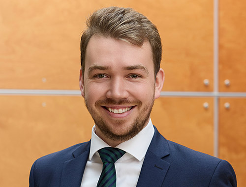 Portrait von Rechtsanwalt Maximilian Müller Gröne